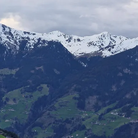 Gasthof Maximilians' Hoh' Im Zillertal Hainzenberg
