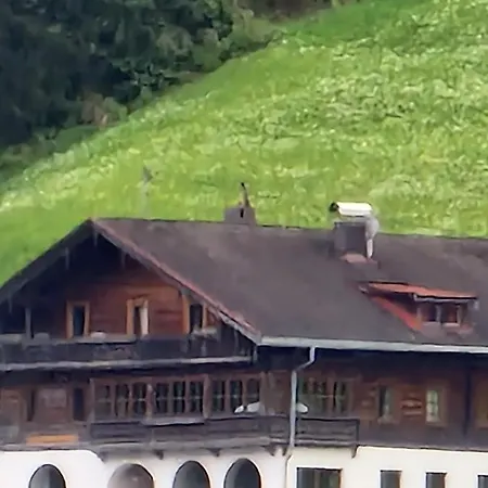 Gasthof Maximilians' Hoh' Im Zillertal Hainzenberg